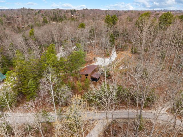 193 Suzanna Arch Drive, Campton, KY 41301