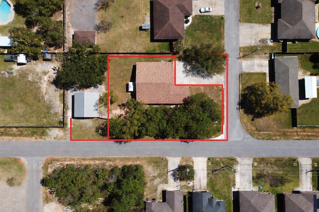 8600 Estrada Street, Navarre, FL 32566