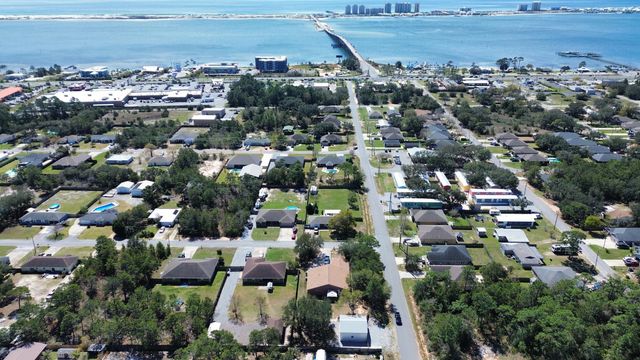 8600 Estrada Street, Navarre, FL 32566