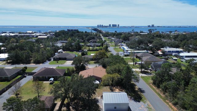 8600 Estrada Street, Navarre, FL 32566