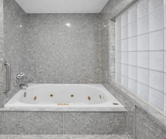 8600 Estrada Street, Navarre, FL 32566