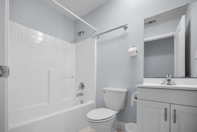 8600 Estrada Street, Navarre, FL 32566