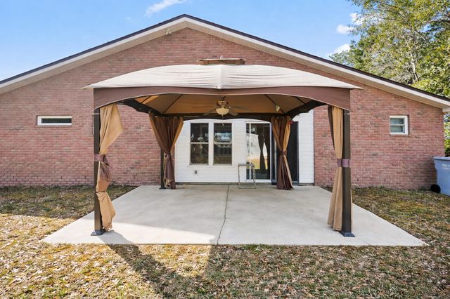 8600 Estrada Street, Navarre, FL 32566