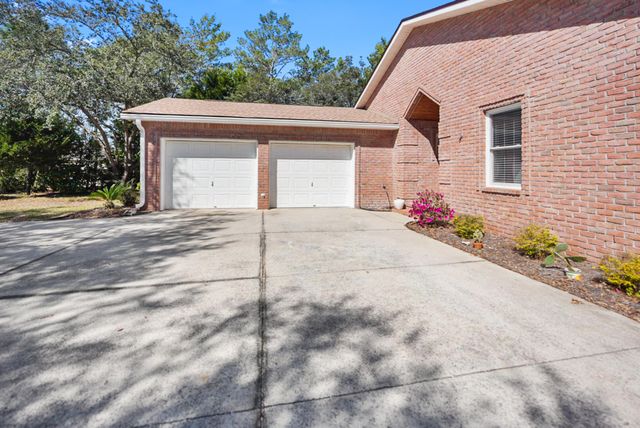 8600 Estrada Street, Navarre, FL 32566