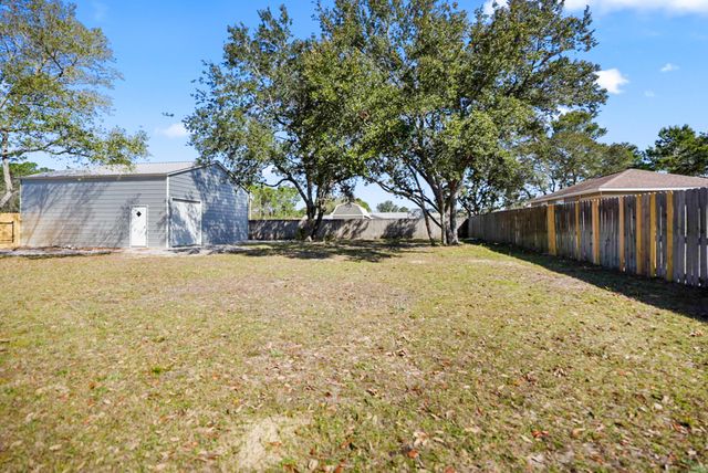 8600 Estrada Street, Navarre, FL 32566