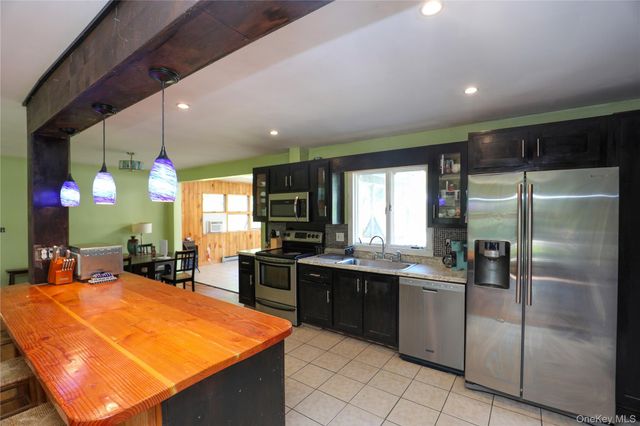 203 Maple Lane, Hurley, NY 12443