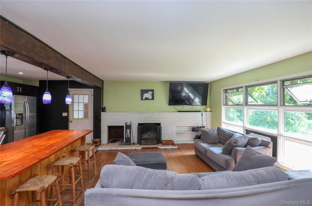 203 Maple Lane, Hurley, NY 12443