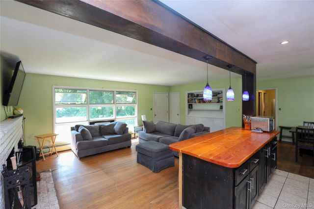 203 Maple Lane, Hurley, NY 12443