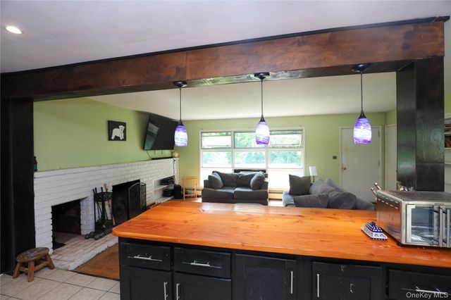203 Maple Lane, Hurley, NY 12443