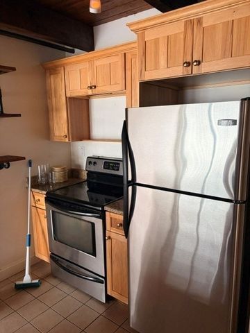 92 Wharf Street D, Salem, MA 01970