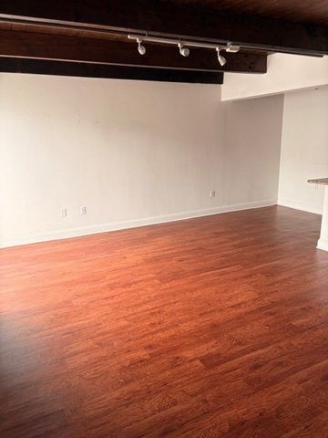 92 Wharf Street D, Salem, MA 01970