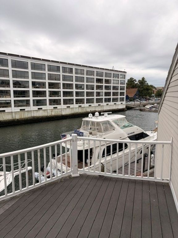 92 Wharf Street D, Salem, MA 01970