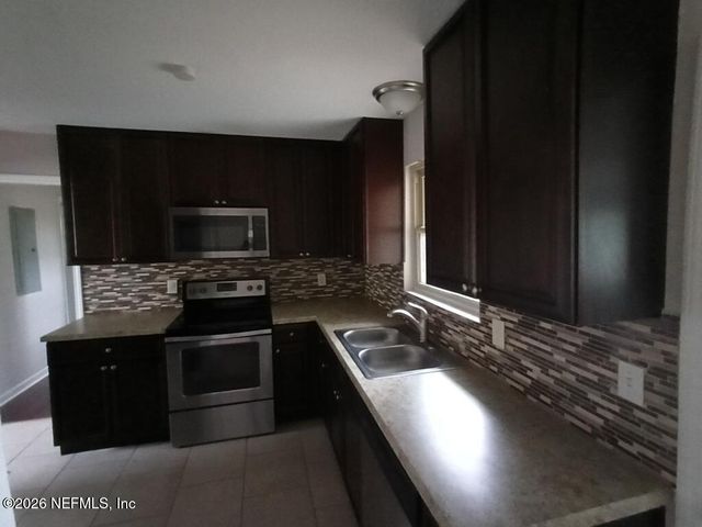 4804 HATTERAS Road, Jacksonville, FL 32208