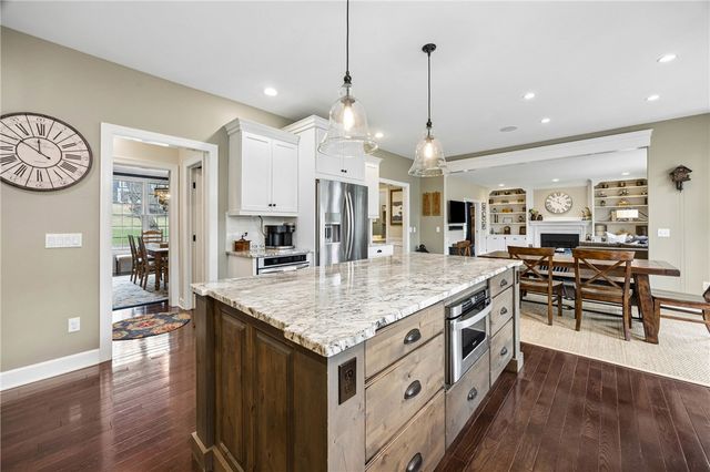 20 Arbor Creek Drive, Pittsford, NY 14534