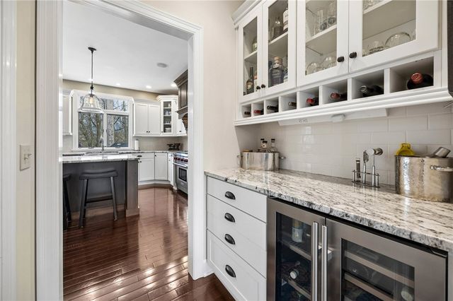 20 Arbor Creek Drive, Pittsford, NY 14534