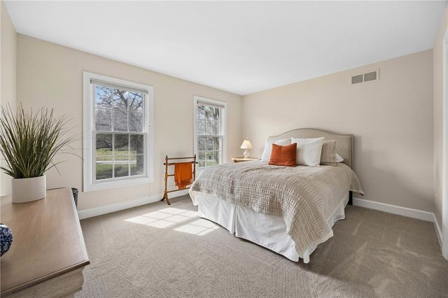 20 Arbor Creek Drive, Pittsford, NY 14534