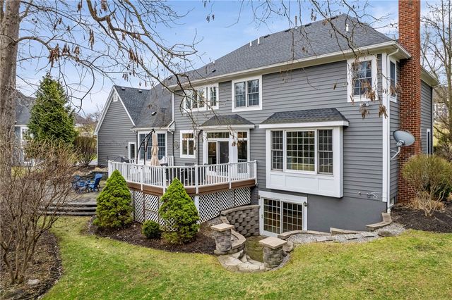 20 Arbor Creek Drive, Pittsford, NY 14534