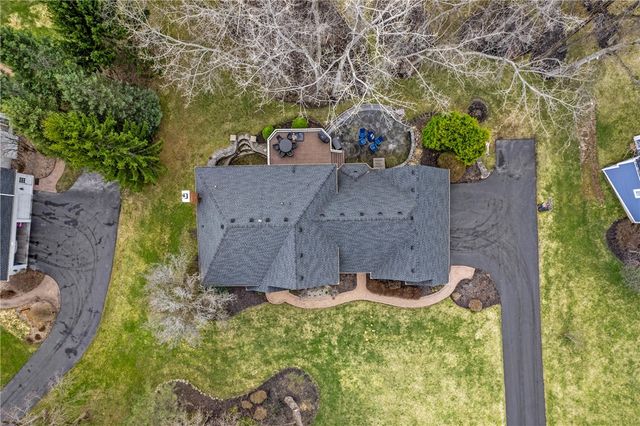 20 Arbor Creek Drive, Pittsford, NY 14534