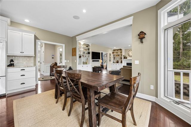 20 Arbor Creek Drive, Pittsford, NY 14534