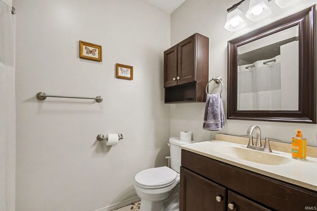 1035 Bowdoin Drive, Mishawaka, IN 46544