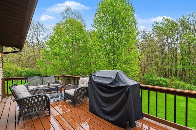 1035 Bowdoin Drive, Mishawaka, IN 46544