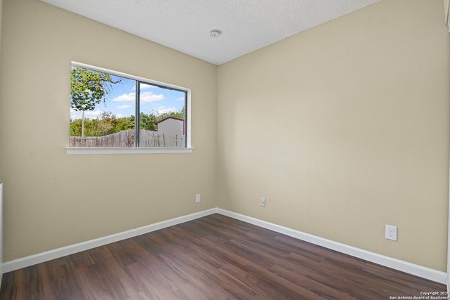 8757 Port Of Call, San Antonio, TX 78242