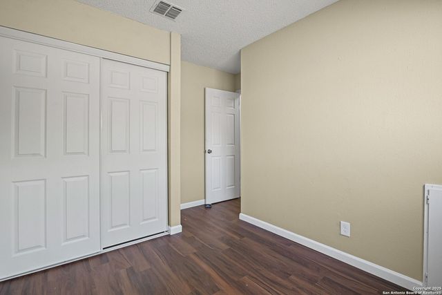 8757 Port Of Call, San Antonio, TX 78242