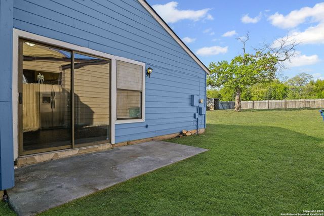 8757 Port Of Call, San Antonio, TX 78242