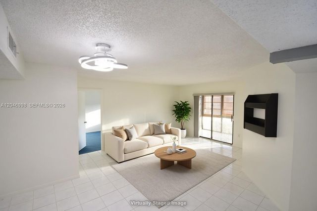 20741 NE 4th Ct 104, Miami, FL 33179