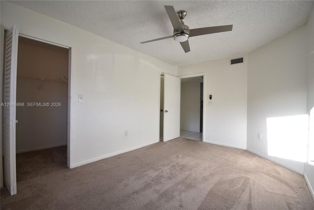 20741 NE 4th Ct 104, Miami, FL 33179