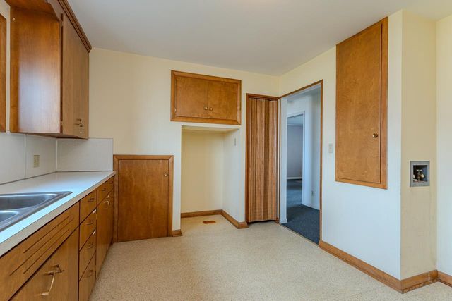 705 E MAIN STREET, Merrill, WI 54452