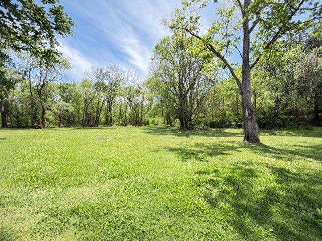 101 Walnut St, Decherd, TN 37324