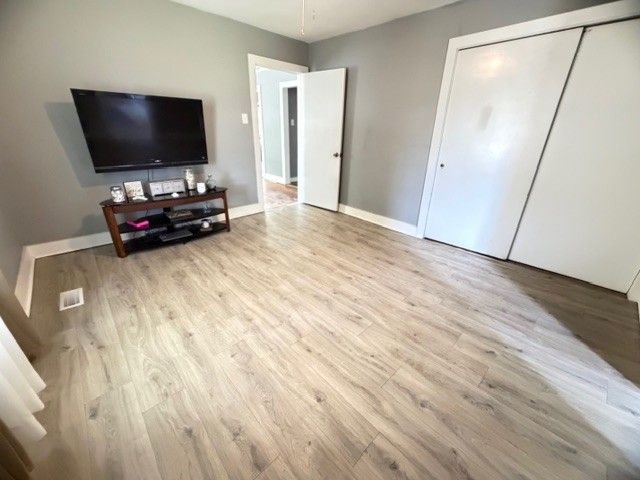 101 Walnut St, Decherd, TN 37324