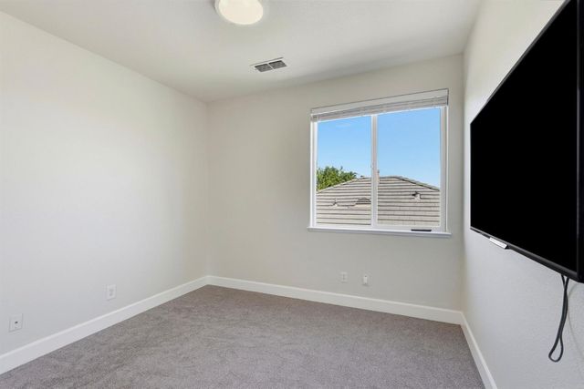 5515 Jerry Litell Way, Sacramento, CA 95835