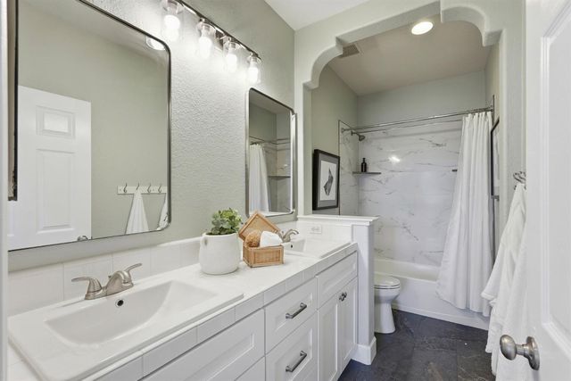 5515 Jerry Litell Way, Sacramento, CA 95835