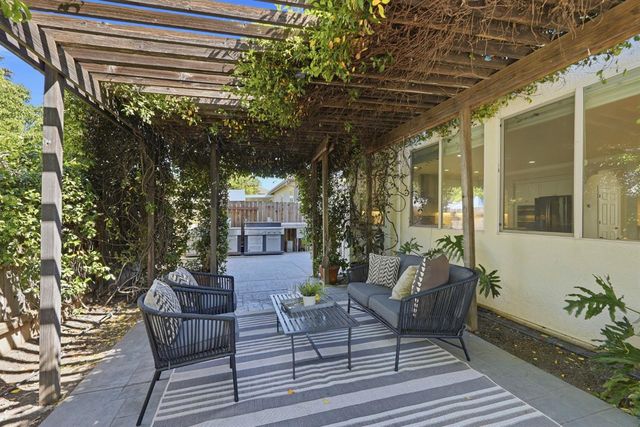 5515 Jerry Litell Way, Sacramento, CA 95835