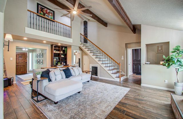 9834 Pinehurst Street, Baytown, TX 77521