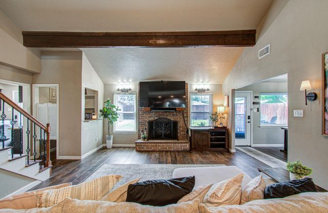 9834 Pinehurst Street, Baytown, TX 77521