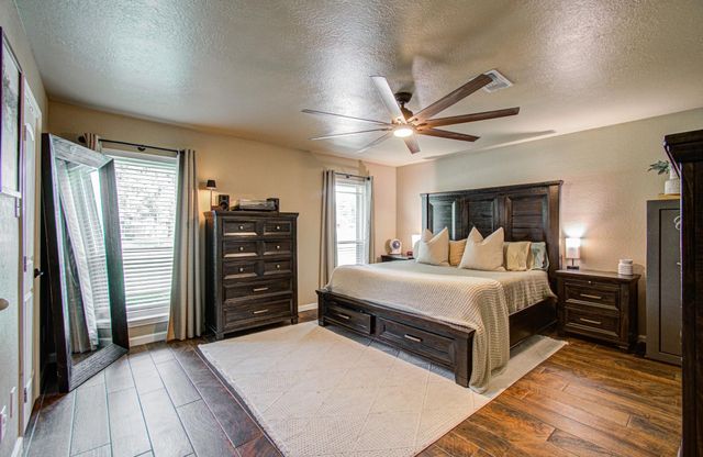 9834 Pinehurst Street, Baytown, TX 77521