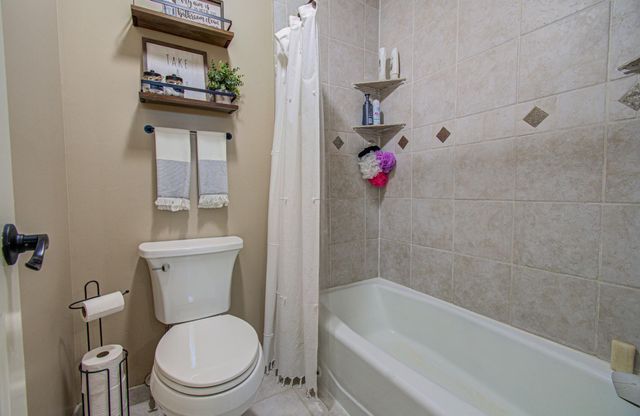 9834 Pinehurst Street, Baytown, TX 77521