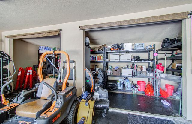9834 Pinehurst Street, Baytown, TX 77521