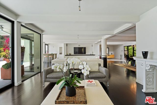 2328 SAN YSIDRO Drive, Beverly Hills, CA 90210