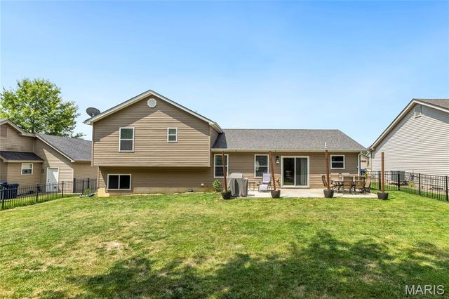 527 Sceptre Road, Wentzville, MO 63385
