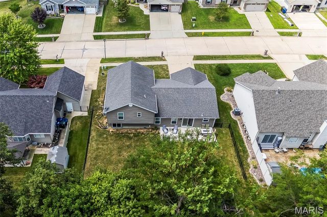 527 Sceptre Road, Wentzville, MO 63385