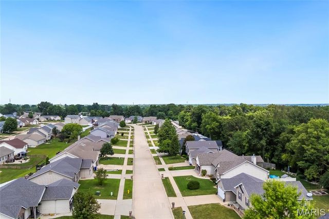 527 Sceptre Road, Wentzville, MO 63385