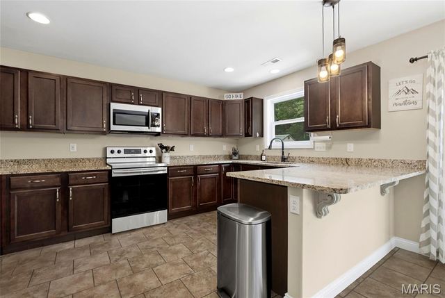 527 Sceptre Road, Wentzville, MO 63385