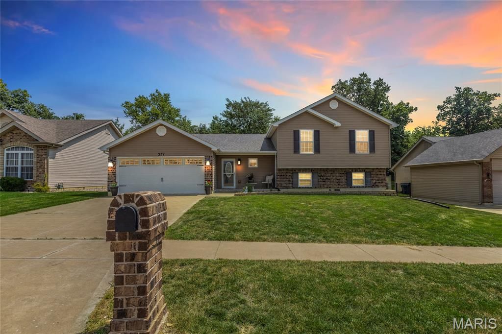 527 Sceptre Road, Wentzville, MO 63385