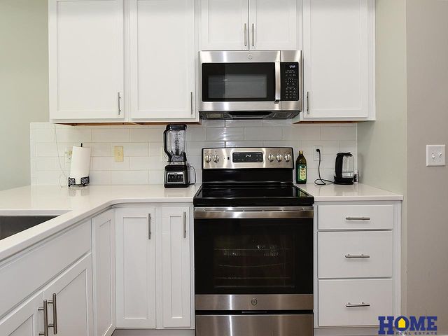 5061 W Amarillo Drive, Lincoln, NE 68528