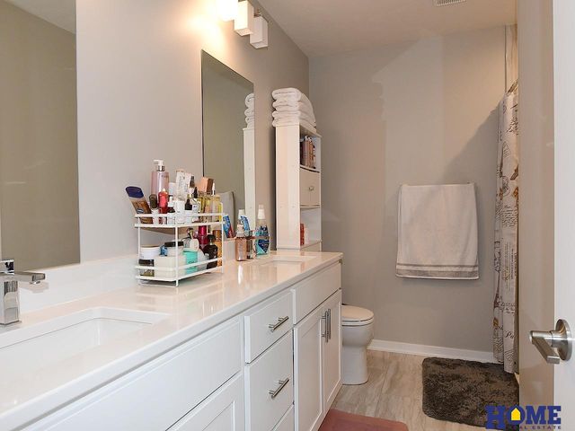 5061 W Amarillo Drive, Lincoln, NE 68528