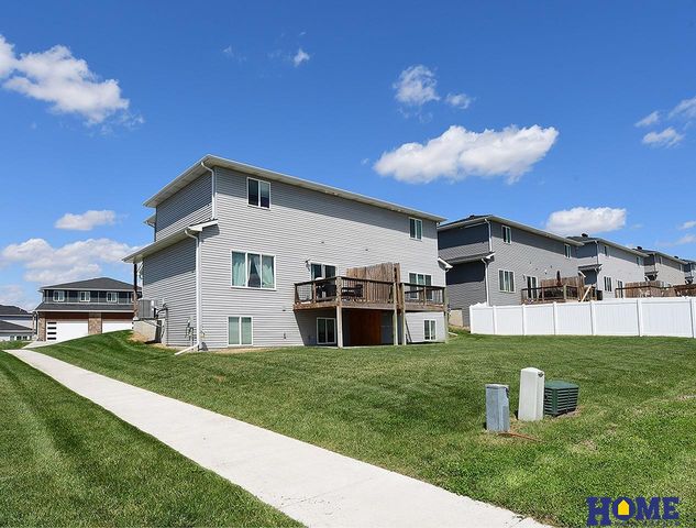 5061 W Amarillo Drive, Lincoln, NE 68528